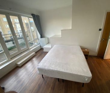 Room in a Shared House, St. Davids Square, E14 - Photo 4
