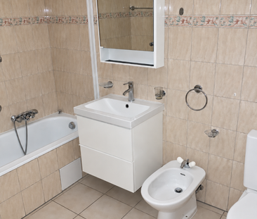 Große 4-Zimmer-Wohnung mit Balkon in Stabio - Foto 4