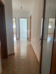 Apartment well located 2 bedrooms for rent Braga - quiet area, kitchen, parking space, garage, balcony - Photo 4