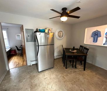 Immeuble - 847 Rue Malouin Appartement 3 Chambres Tout Inclus - Photo 1