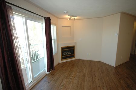 Stony Plain Ground Floor 2-Bedroom Condo - Photo 2