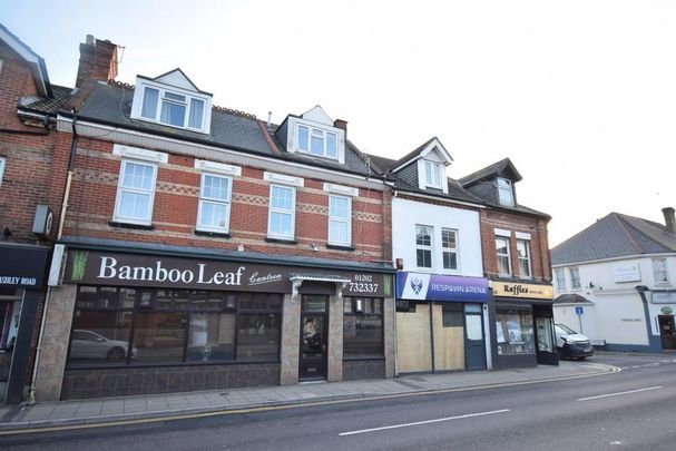 4 bedroom flat to rent - Photo 1