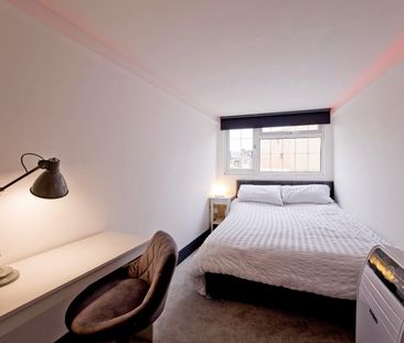 1 Bed Flat, London, SE26 - Photo 6