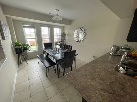 For Lease - 41 Baycliffe Crescent, Brampton, Ontario - Photo 3