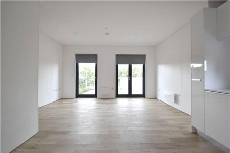 4 bedroom semi-detached house to rent - Photo 4