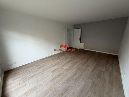 Location Appartement 2 pièces 45m² - Photo 2
