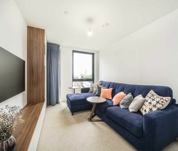 Williamsburg Plaza, Canary Wharf, E14 - Photo 1