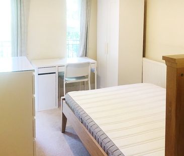 6 Bed Terraced House, Jekyll Close, BS16 - Photo 3