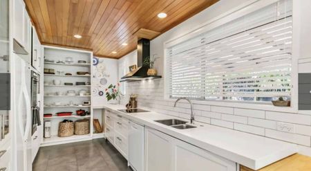 Welcome to Your Tranquil Retreat! - Photo 3