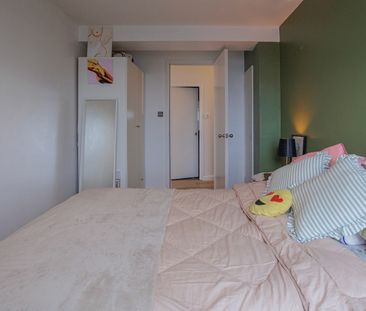 2 Bed Flat, Selworthy House, SW11 - Photo 5