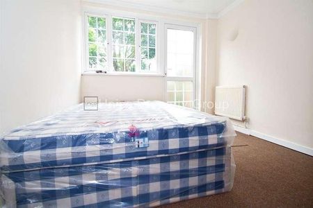 Parnell Road, London, E3 - Photo 2
