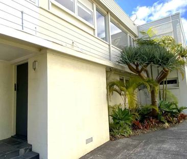 Takapuna Beach Beauty - Photo 3