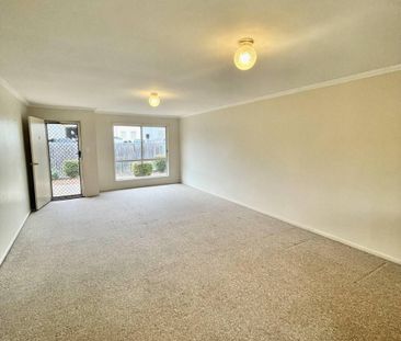 Modern 2 Bedroom Unit - Photo 5