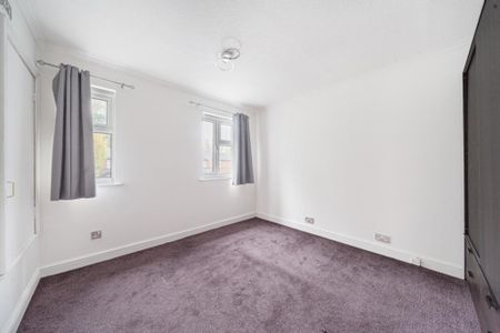 Bracewell Close, Manchester, M12 - Photo 5