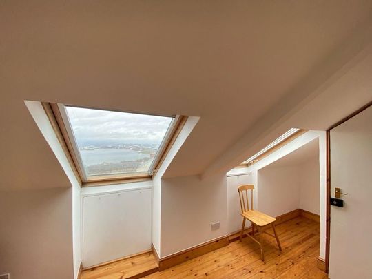 4 bedroom end of terrace house to rent - Photo 1