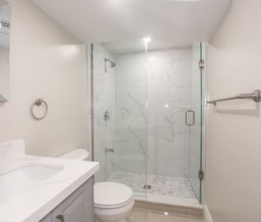 All Inclusive 2 Bedroom + Den Lower Unit in St. Catharines!! - Photo 5