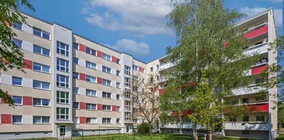4-Raum-Wohnung mit Balkon mit Blick von ganz oben - Photo 2