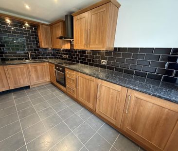 2 bedroom flat to rent - Photo 6