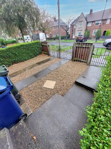 3 bedroom terraced house to rent - Photo 2