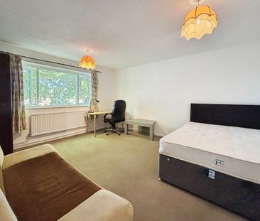4 bedroom house to rent - Photo 3