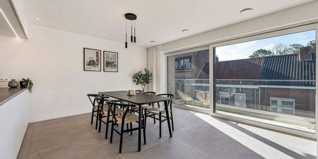 Appartement te huur in Poperinge voor € 800 met 2 slaapkamers - Photo 3