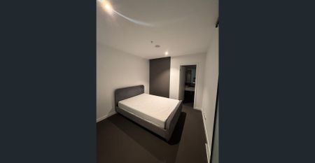 Next to DFO Shopping Centre and Southern Cross Station! - Photo 5