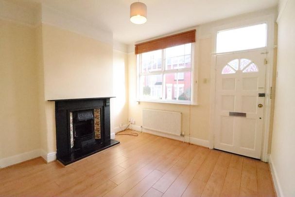 2 bedroom terraced house to rent - Photo 1