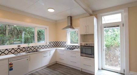 Charming Character Home - Photo 3