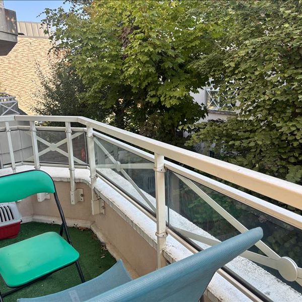 2 pièces - Meublé - 42,16 m² - 1er étage - Colocation non autorisée - Photo 1