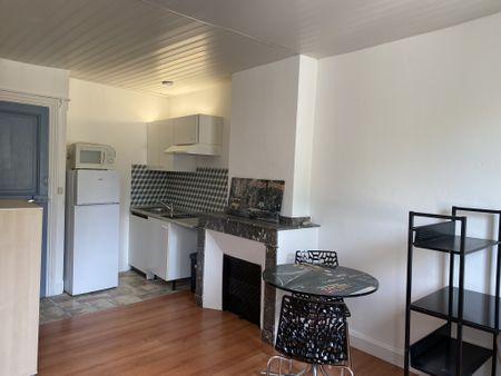 Location Appartement 1 pièce 28m² CASTELNAUDARY 11400 - Photo 4