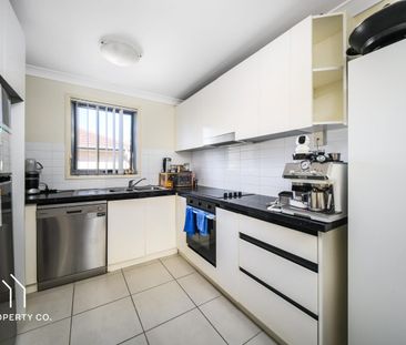 Centrally located - Photo 5