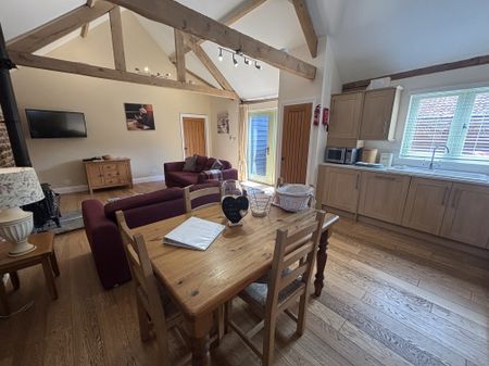 Manor Farm Road, North Walsham, Witton - Photo 5