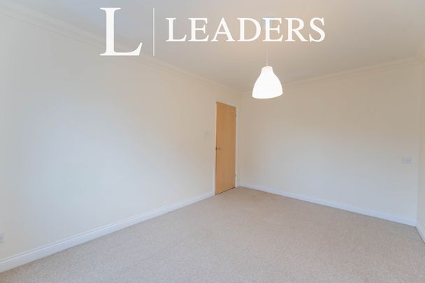 2 bedroom flat to rent London Road, Portsmouth - Photo 1