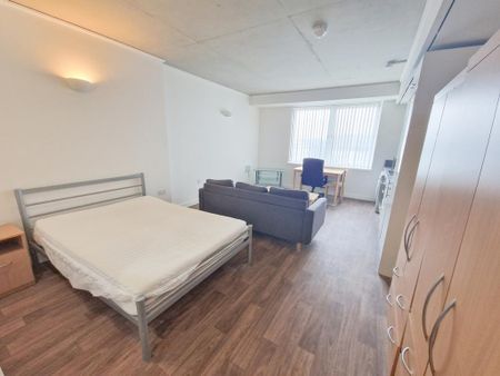 Studio to rent - Photo 5