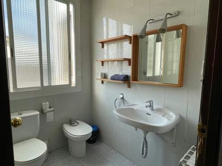 Via Laietana, Barcelona, Catalonia 08003 - Photo 3