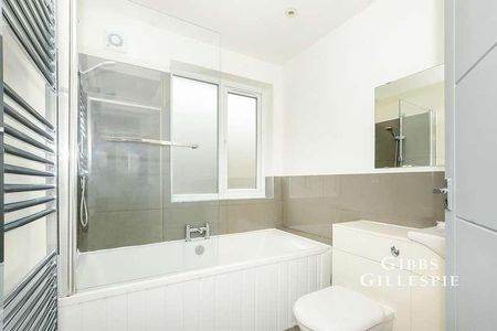 Leamington Crescent, Harrow, HA2 - Photo 4