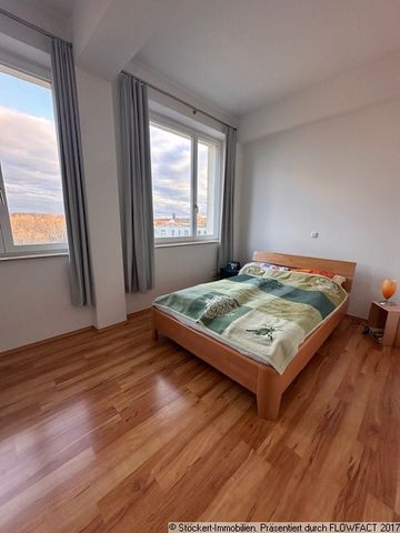 Schöne 2-Raum-Wohnung mit Blick über Dresden - Photo 2