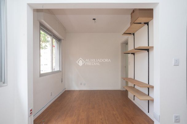Apartamento com 2 quartos e 76m² para alugar em Mont'Serrat, Porto Alegre. - Foto 1