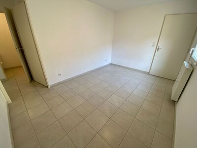 Location Appartement 2 pièces 41m² TOULON 83100 - Photo 3