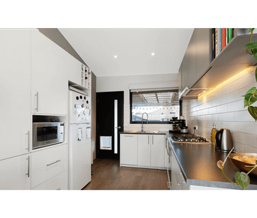 Modern Comfort in a Prime Carrum Location - Photo 3