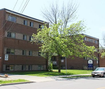 Helen Manor Apartments - Photo 2