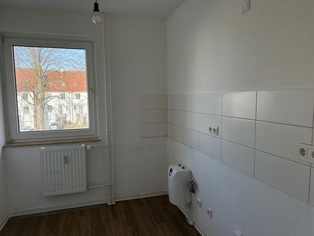 Renovierte 2-Zimmer-Wohnung mit Balkon - Foto 2