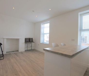 3 bedroom apartment to rent - Photo 1