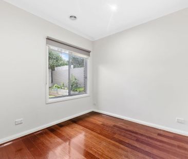 3/14 Mcewan Road, Heidelberg Heights VIC 3081 - Photo 3