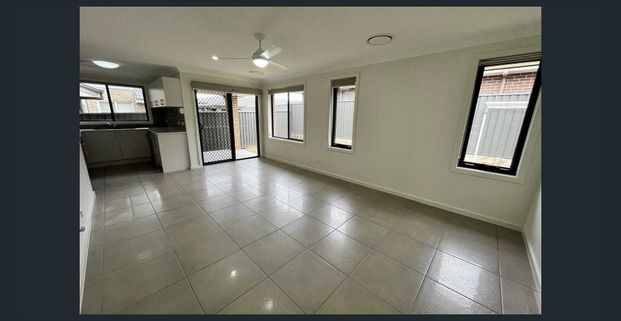 GREAT FAMILY HOME IN QUIET STREET! - Photo 1