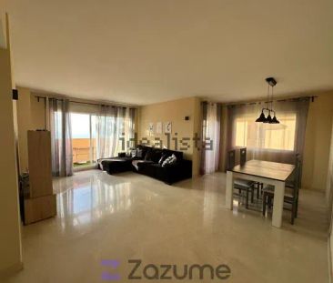 Alquiler de piso en Avenida Europa - Photo 1