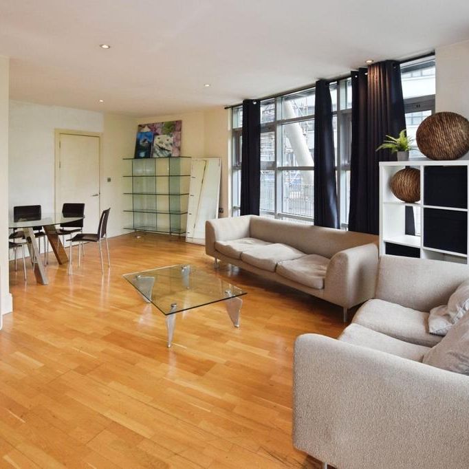 3 bedroom flat to rent - Photo 1