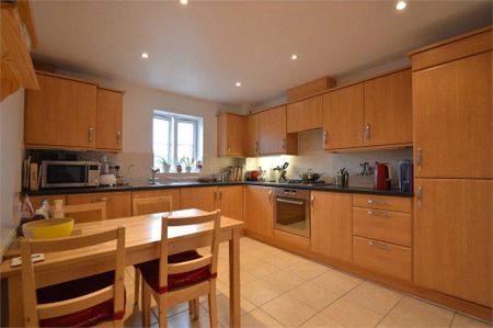 2 bedroom penthouse to rent - Photo 5