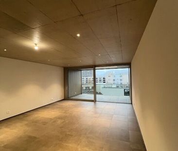 For rent Magnificent 3.5-bdrm apartment in condominium on 3rd floor - Photo 3