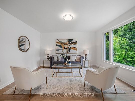 For Lease - 95 Murray Drive, Aurora, Ontario - Photo 1